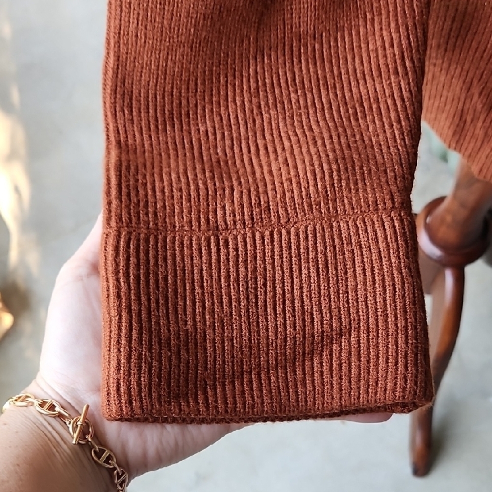 NWT Warm Orange High-Neck Sweater, Size XL - Picture 5 of 11